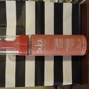 Cake Naturally Luxe Beauty Totally-to-die-for Hair Volumizer Styling Foam Mousse